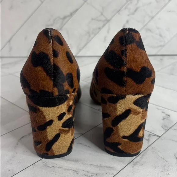 NWT Vince Camuto Womens Brown Animal Patten Cow Fur Block Heel Pumps Size 6.5M - Picture 4 of 8